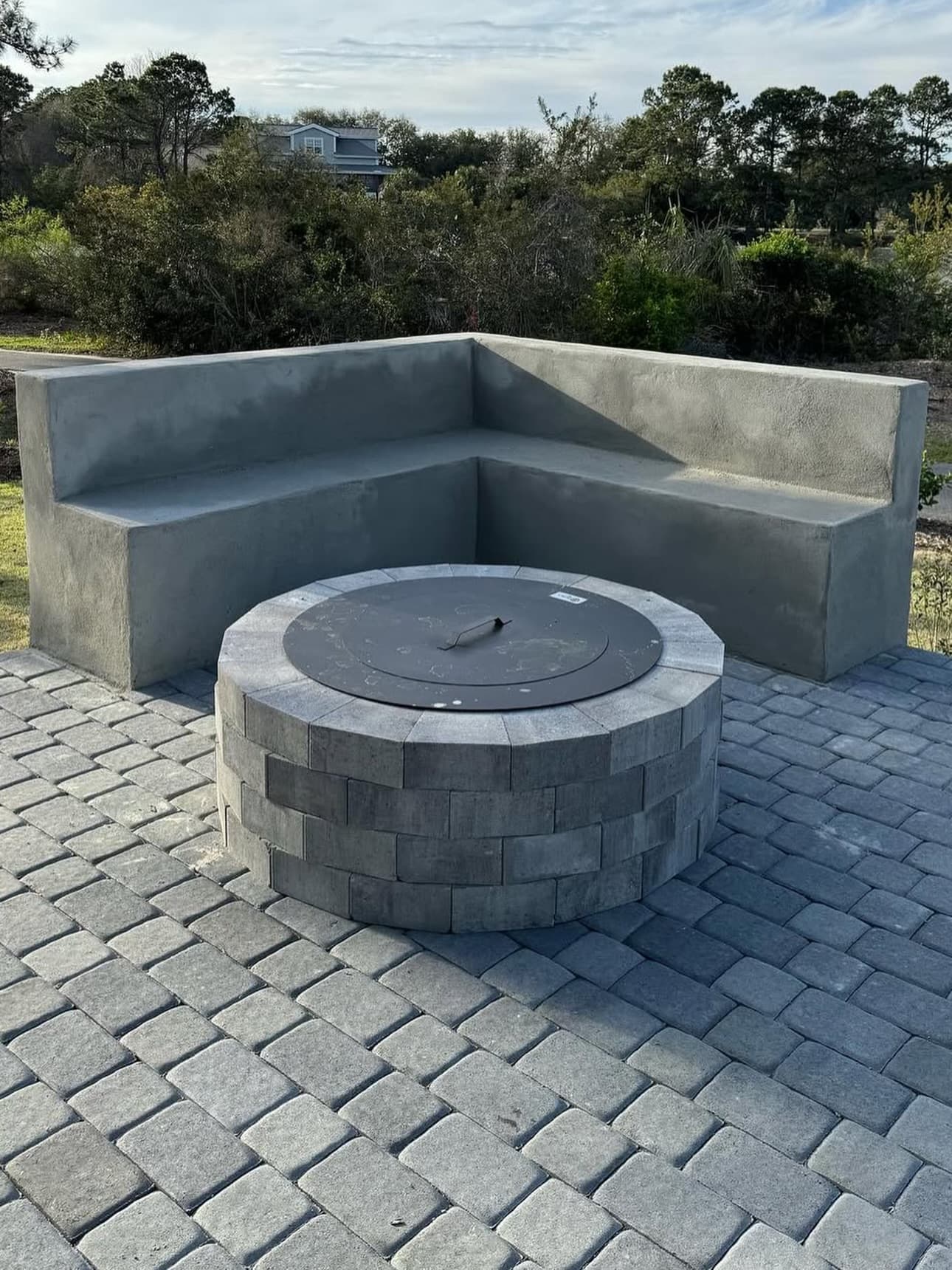 Fire Pits & Outdoor Living